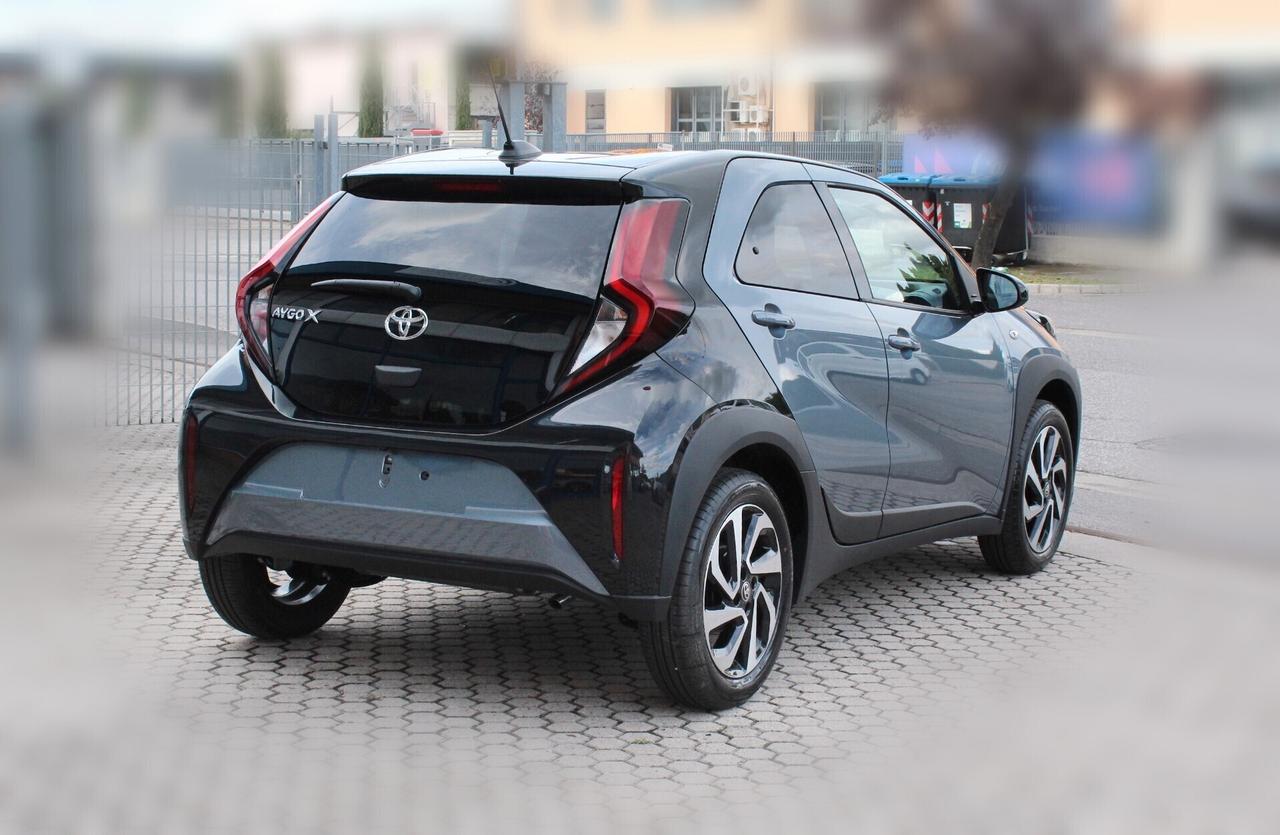 Toyota AygoX 1.0 VVT-i 72 CV 5p Trend-KM0
