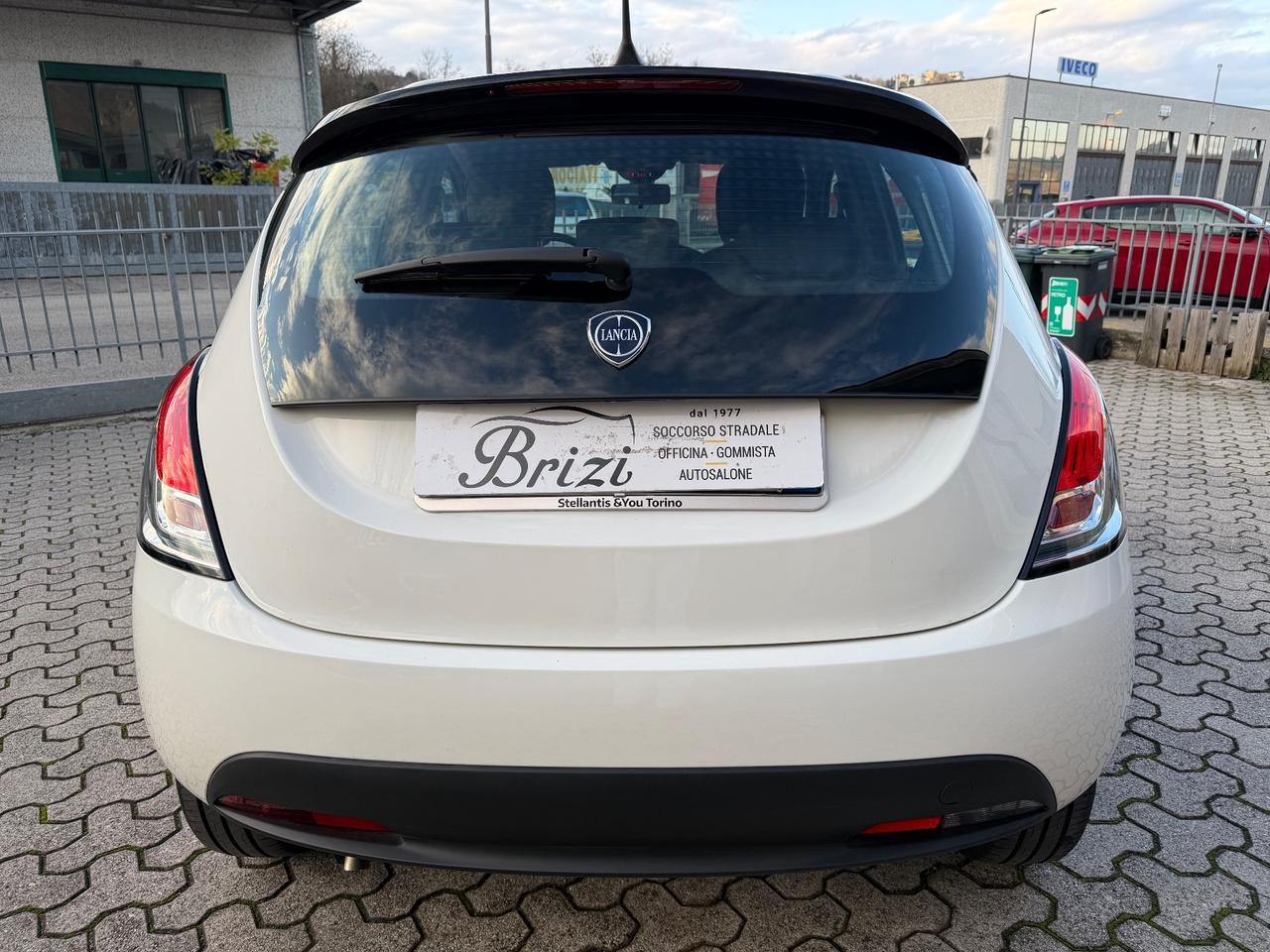 Lancia Ypsilon 1.0 FireFly 5 porte S&S Hybrid