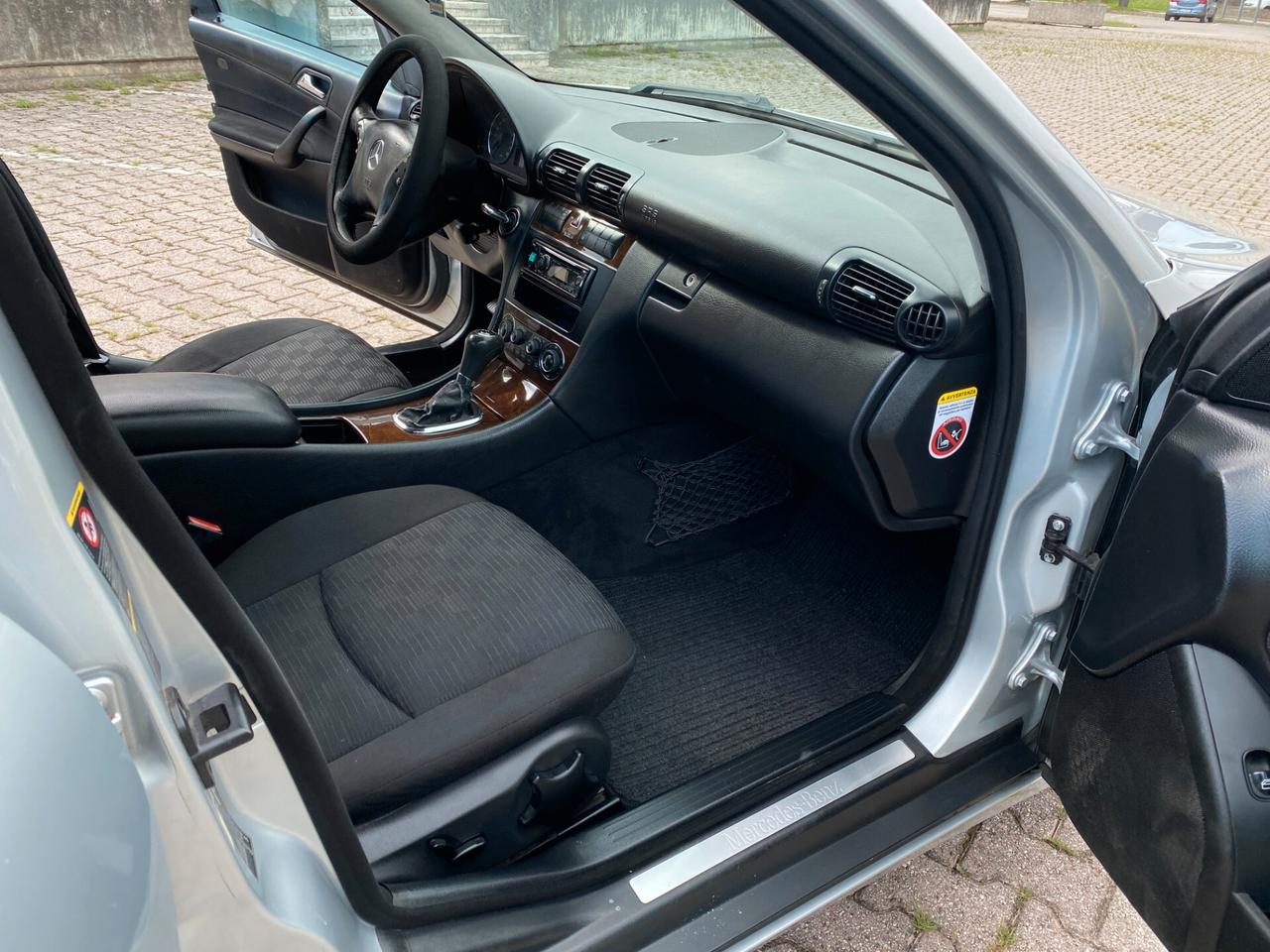 Mercedes-benz C220 CDI Avantgarde Sport
