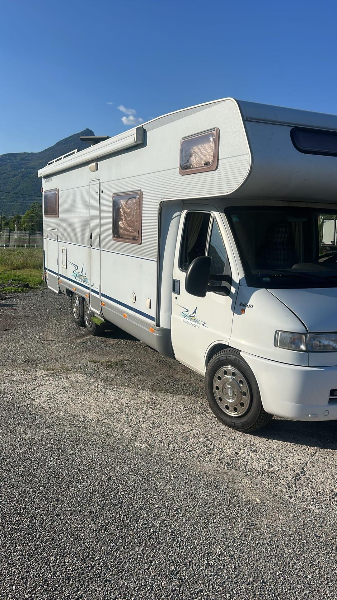 000 MANSARDATO Globetrotter del 2001 in saldo