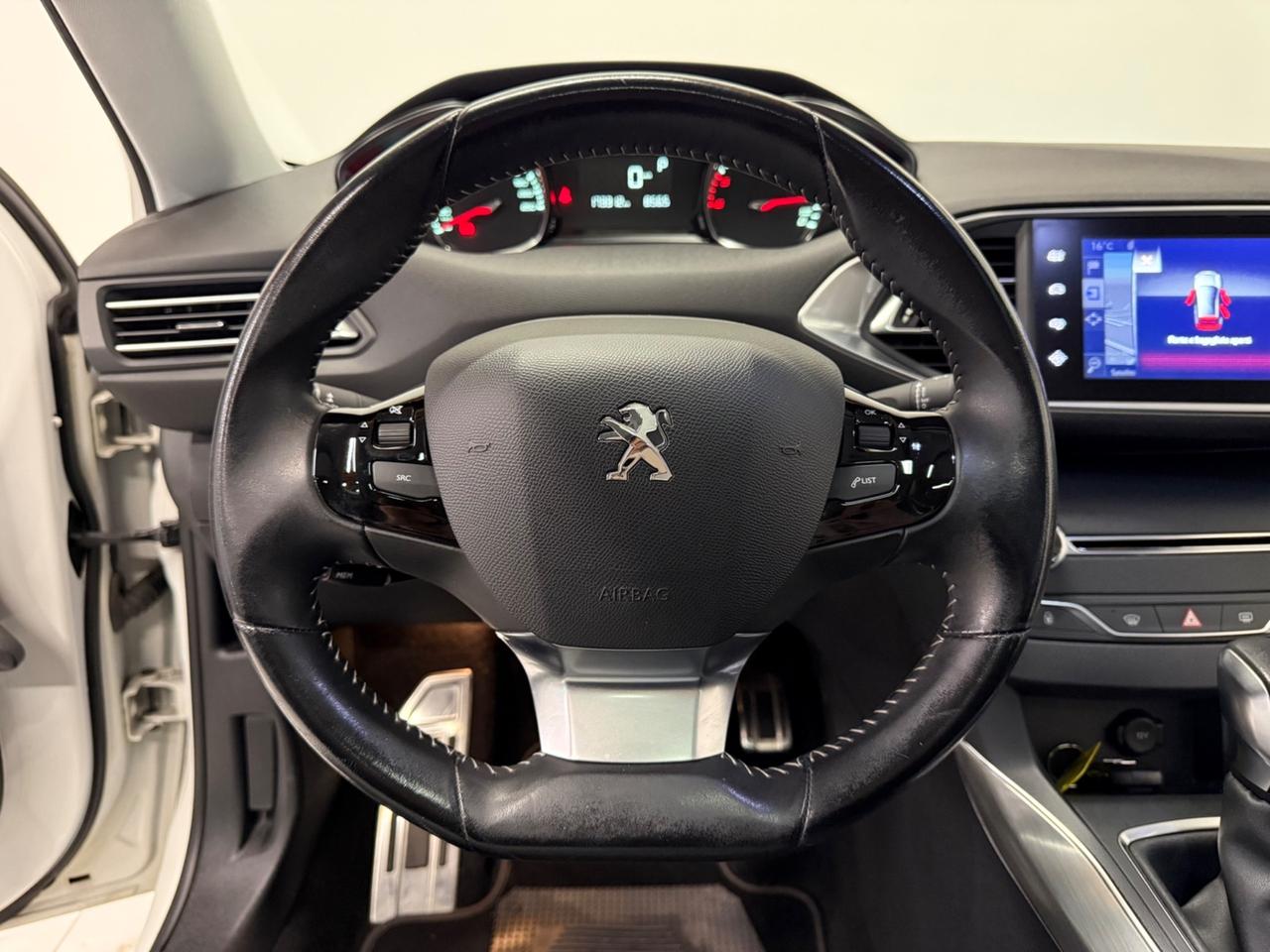 Peugeot 308 BlueHDi 120 S&S EAT6 Allure