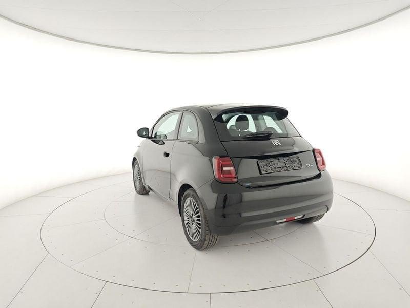 FIAT 500 e Berlina 42 kWh Icon