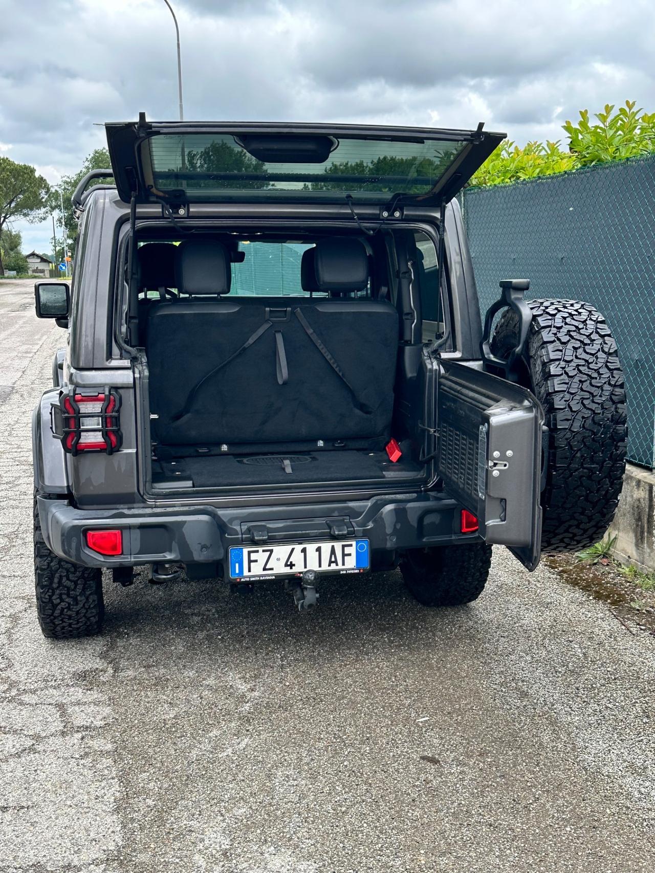 Jeep Wrangler Unlimited 2.2 Mjt II Sahara