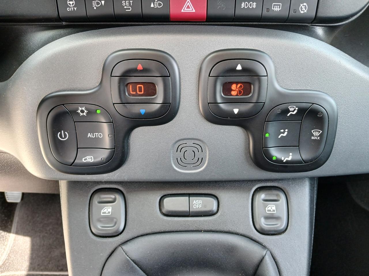 FIAT PANDA 1.0 HYBRID CITY LIFE 2023