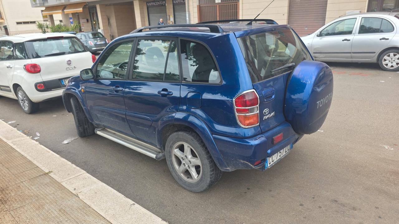 Toyota RAV 4 RAV4 2.0 Tdi D-4D cat 5 porte Sol