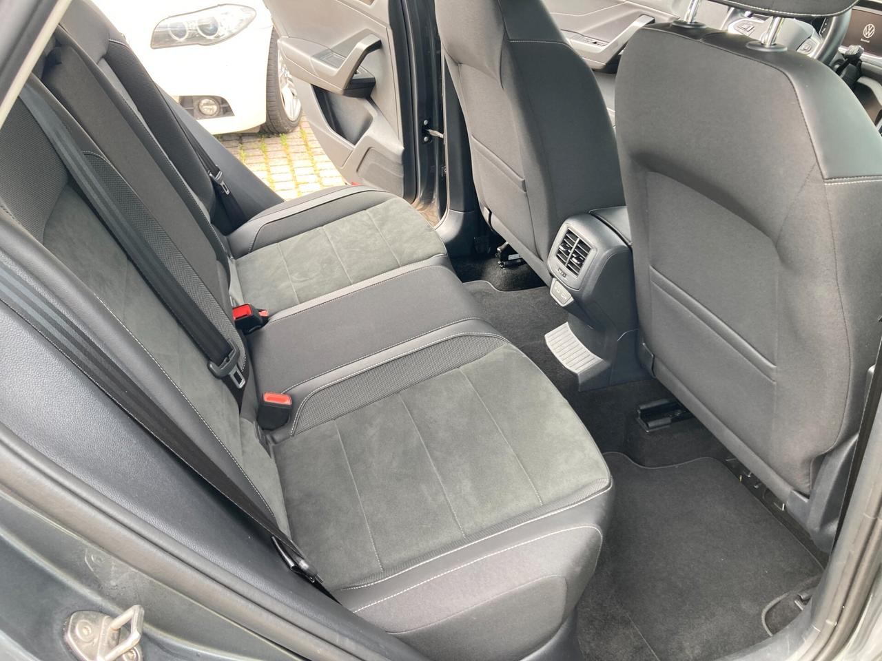 Volkswagen T-Roc T-Roc 1.0 tsi Style 110cv NEOPATENTATI RETROCAMERA