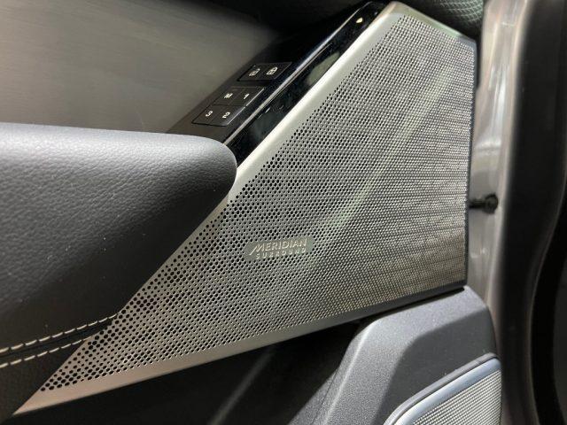 LAND ROVER Range Rover Velar 2.0 Si4 250 CV R-Dynamic