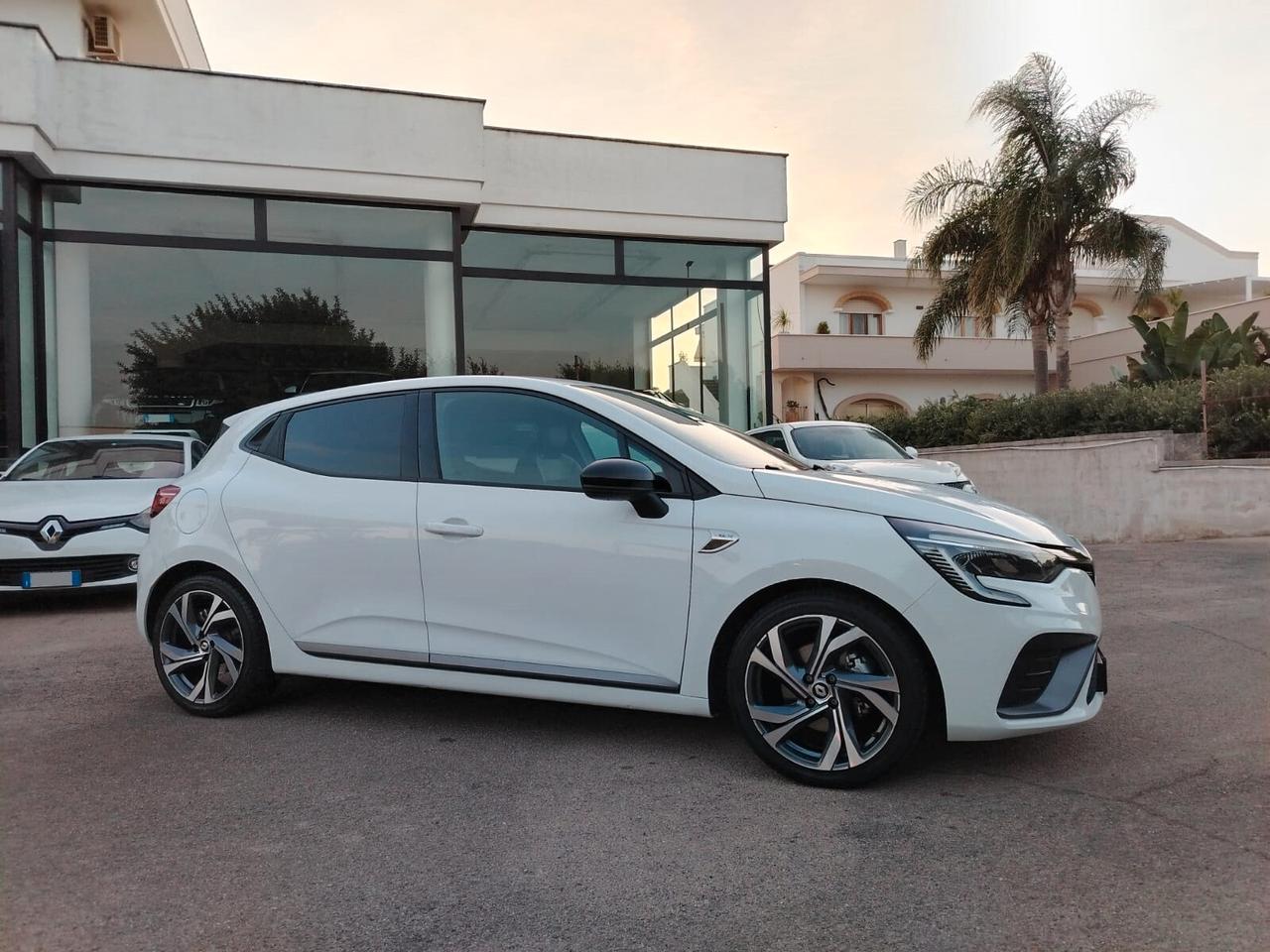 Renault Clio 1.6 E-Tech hybrid R.S. Line 145cv auto