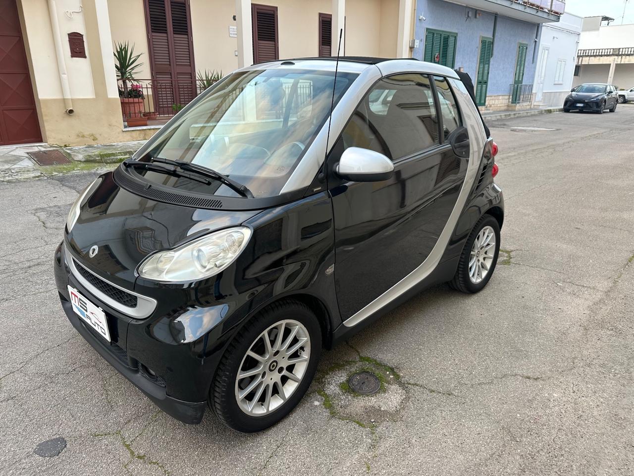 Smart ForTwo 800 40 kW cabrio passion cdi