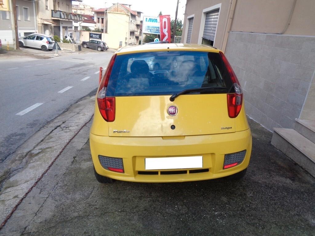 Fiat Punto 1.3 MJT 69CV (Neopatentati)