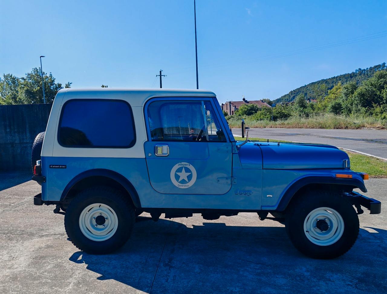 Jeep Wrangler CJ-7 (STUPENDA)