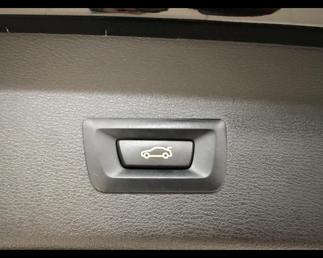 BMW X1 (F48) - X1 xDrive18d xLine Plus