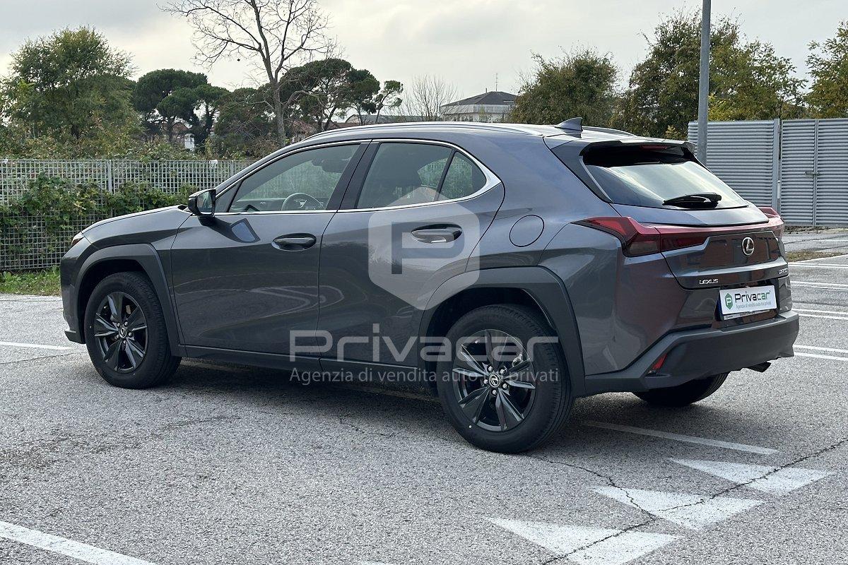 LEXUS UX Hybrid Urban