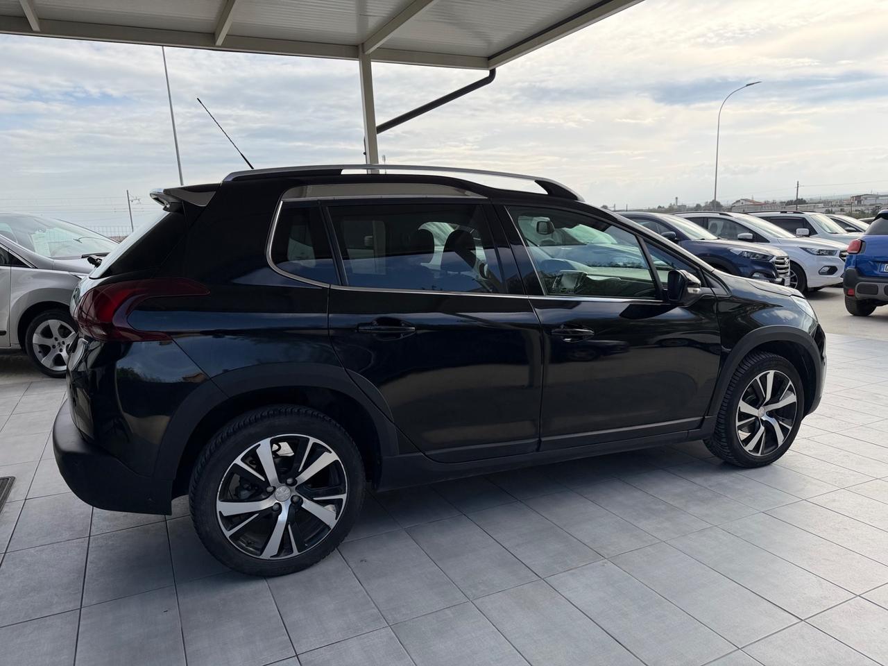 Peugeot 2008 BlueHDi 100 Allure