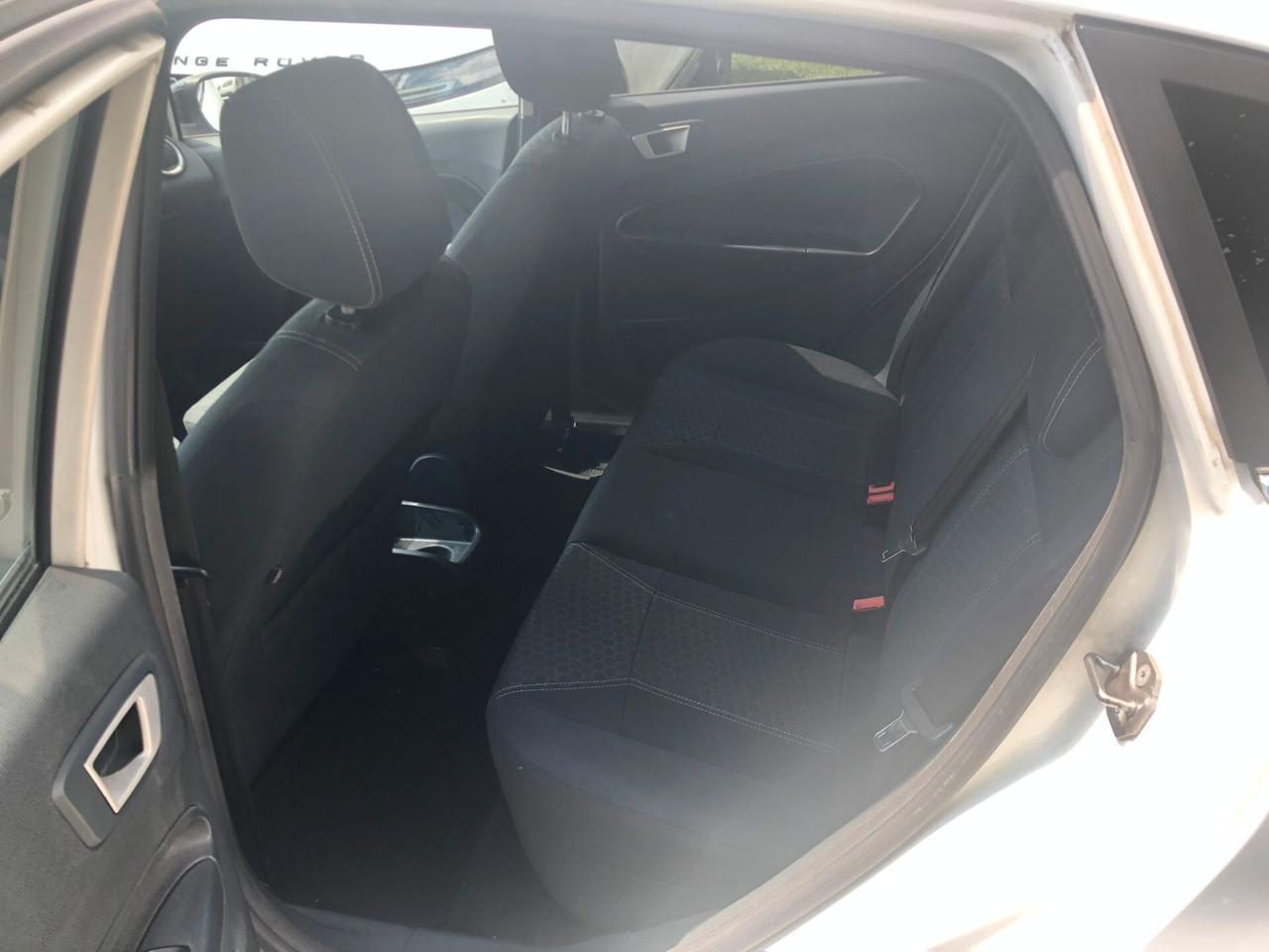 Ford Fiesta 1.4 TDCi 70CV 5 porte Titanium