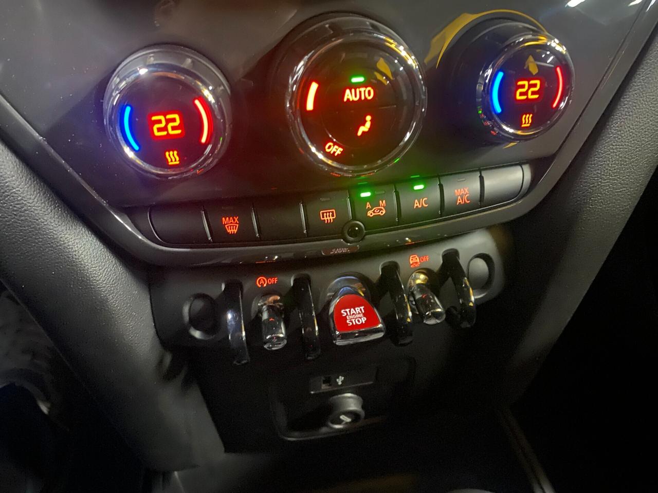 Mini Cooper D Countryman Mini 1.5 One D Business Countryman Automatica