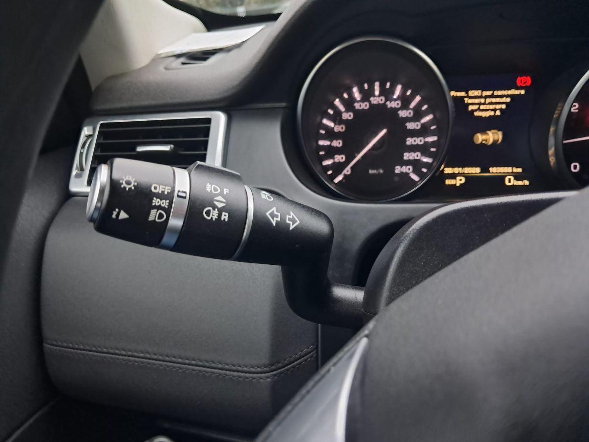 LAND ROVER - Discovery Sport - 2.0 TD4 150 CV Pure