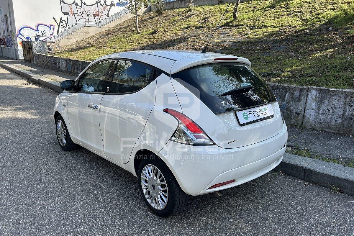 LANCIA Ypsilon 1.2 69 CV 5 porte GPL Ecochic Silver