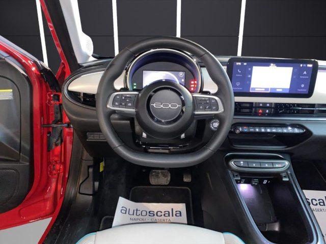 FIAT 600 Hybrid 100 CV DCT MHEV La Prima