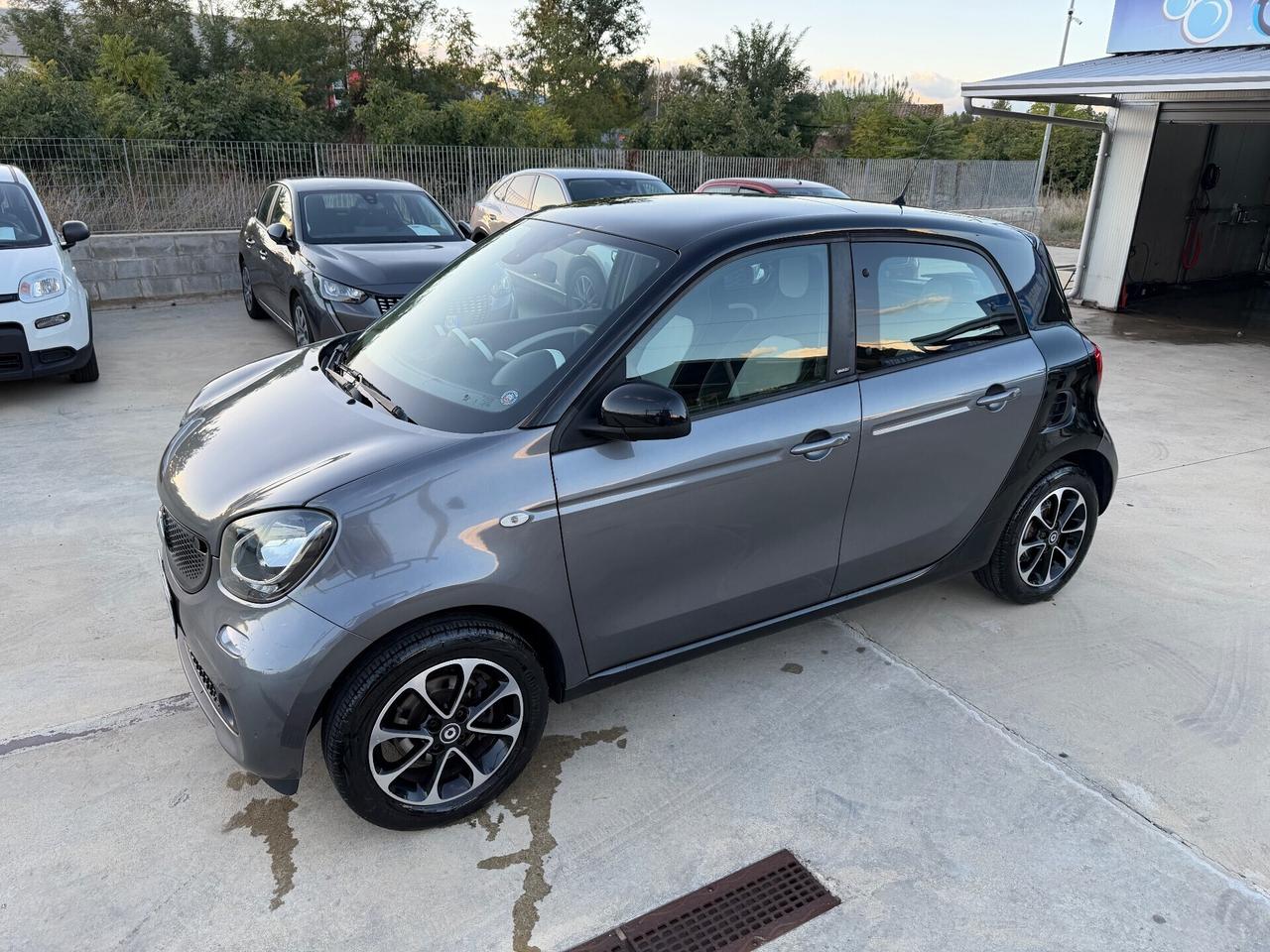 Smart ForFour Passion 1.0 benzina tetto panoramico