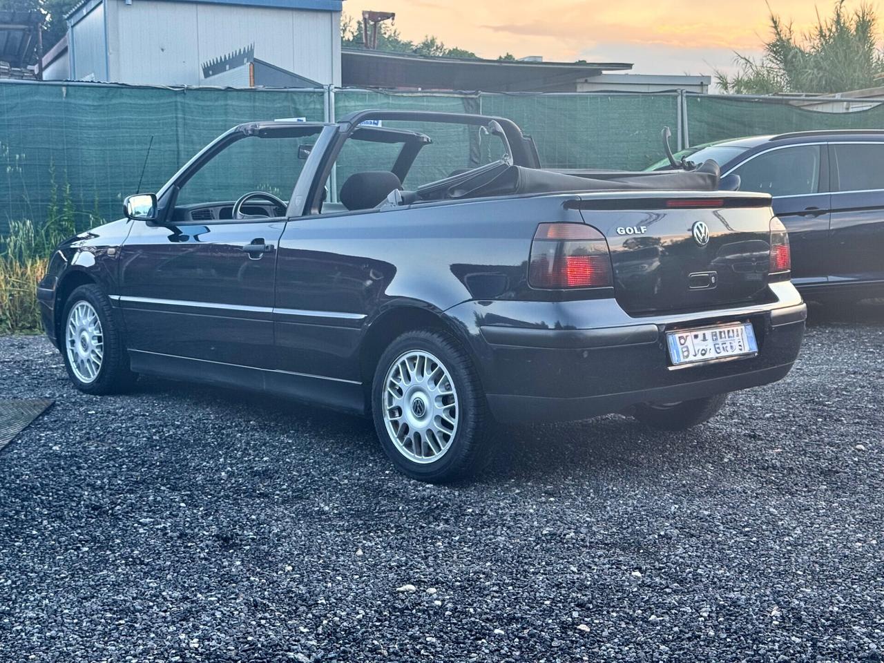 Volkswagen Golf Cabriolet 1.6 benzina 1999 ASI