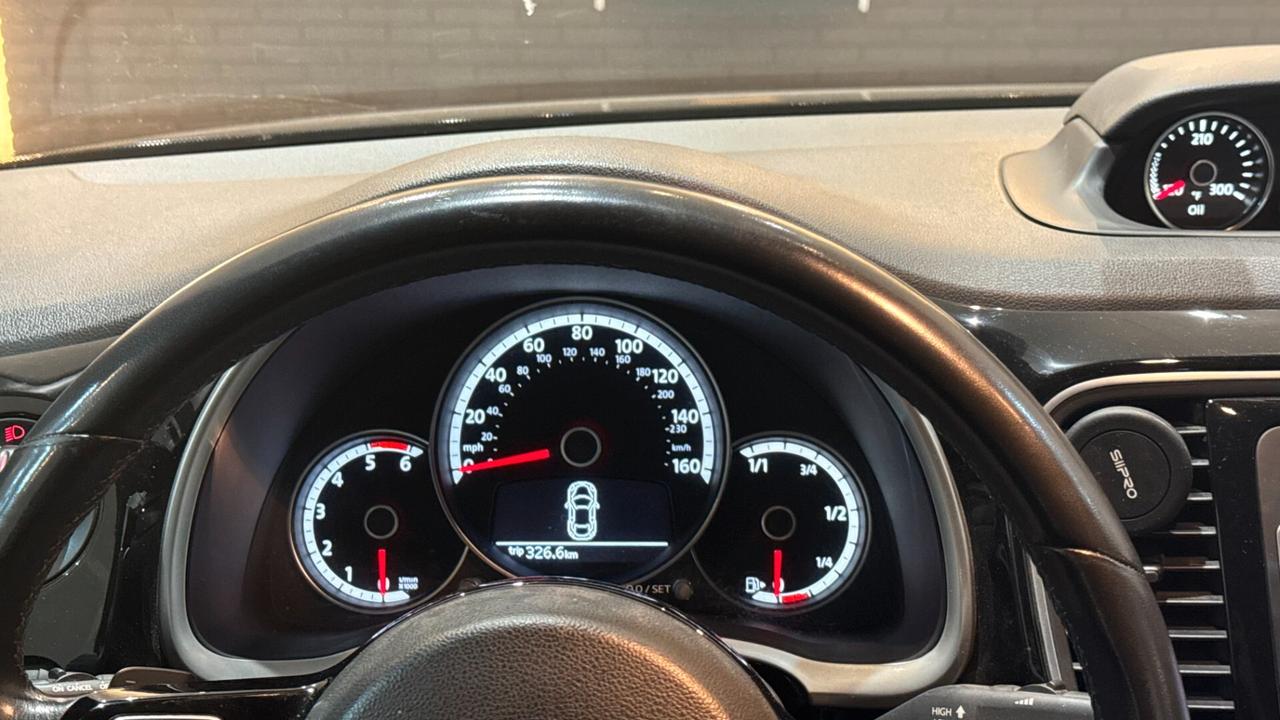 VOLKSWAGEN NEW BEETLE 2.0 TDI - 2013