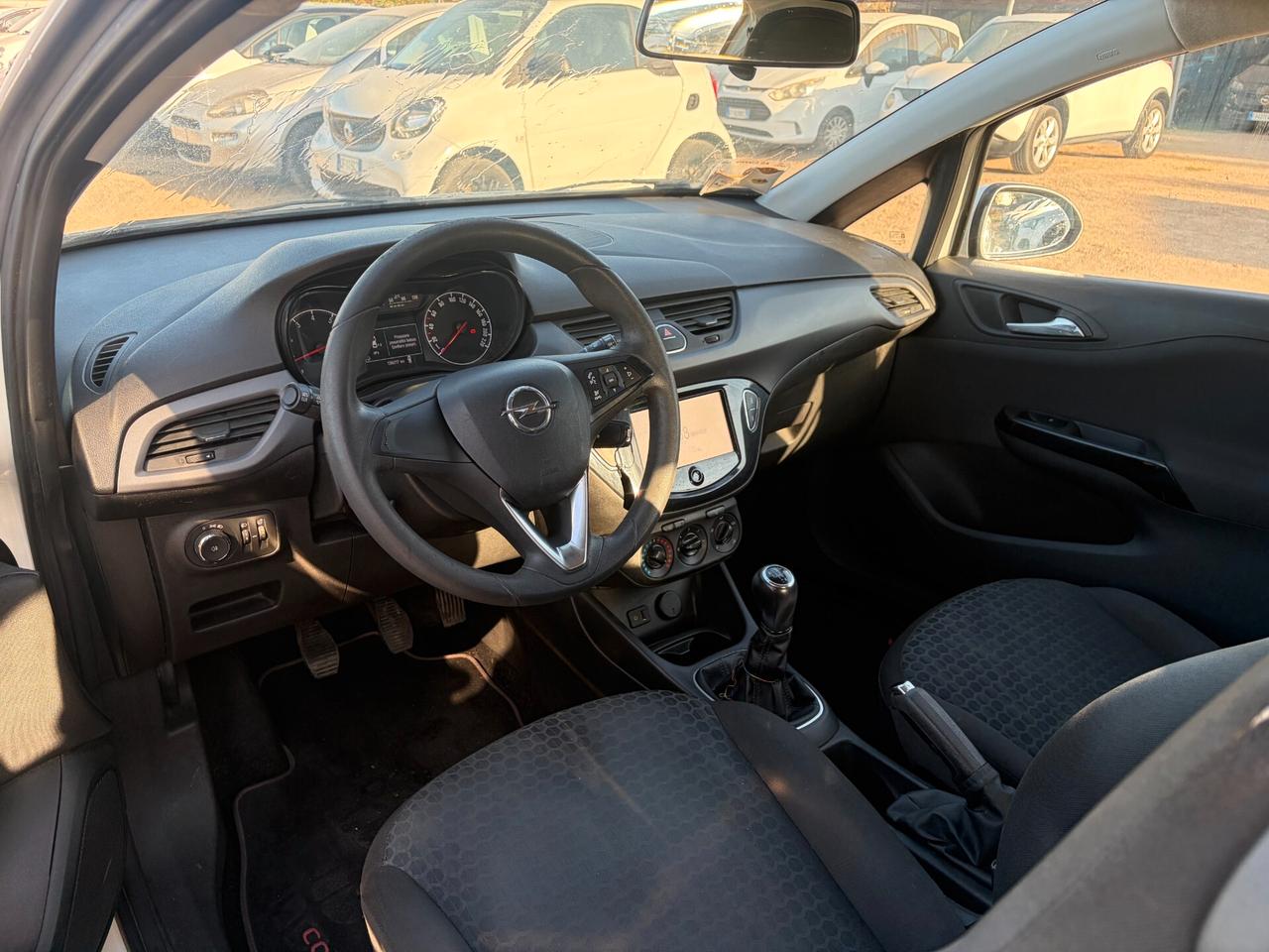 OPEL CORSA 1.2 69CV ANNO 2015 136.000 KM ADATTA NEOPATENTATI