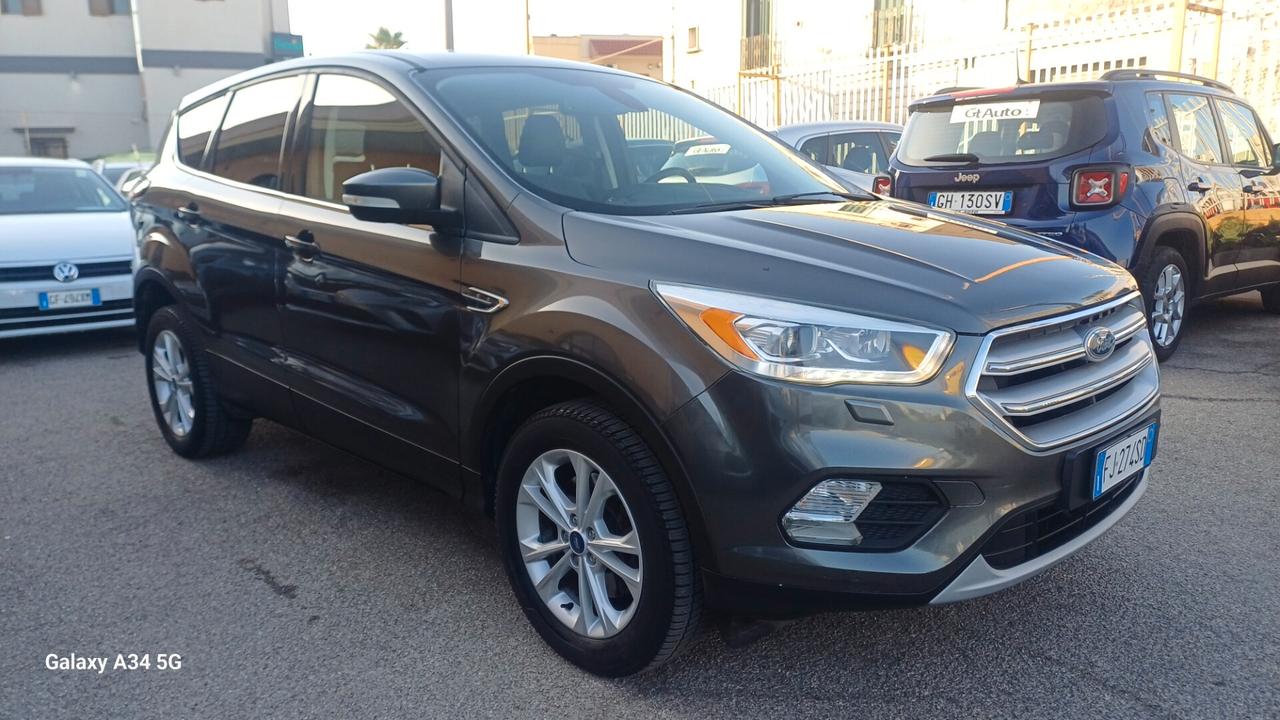 Ford Kuga 1.5 TDCI 120 CV S&S 2WD Titanium
