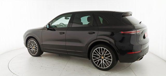 PORSCHE Cayenne 3.0 V6