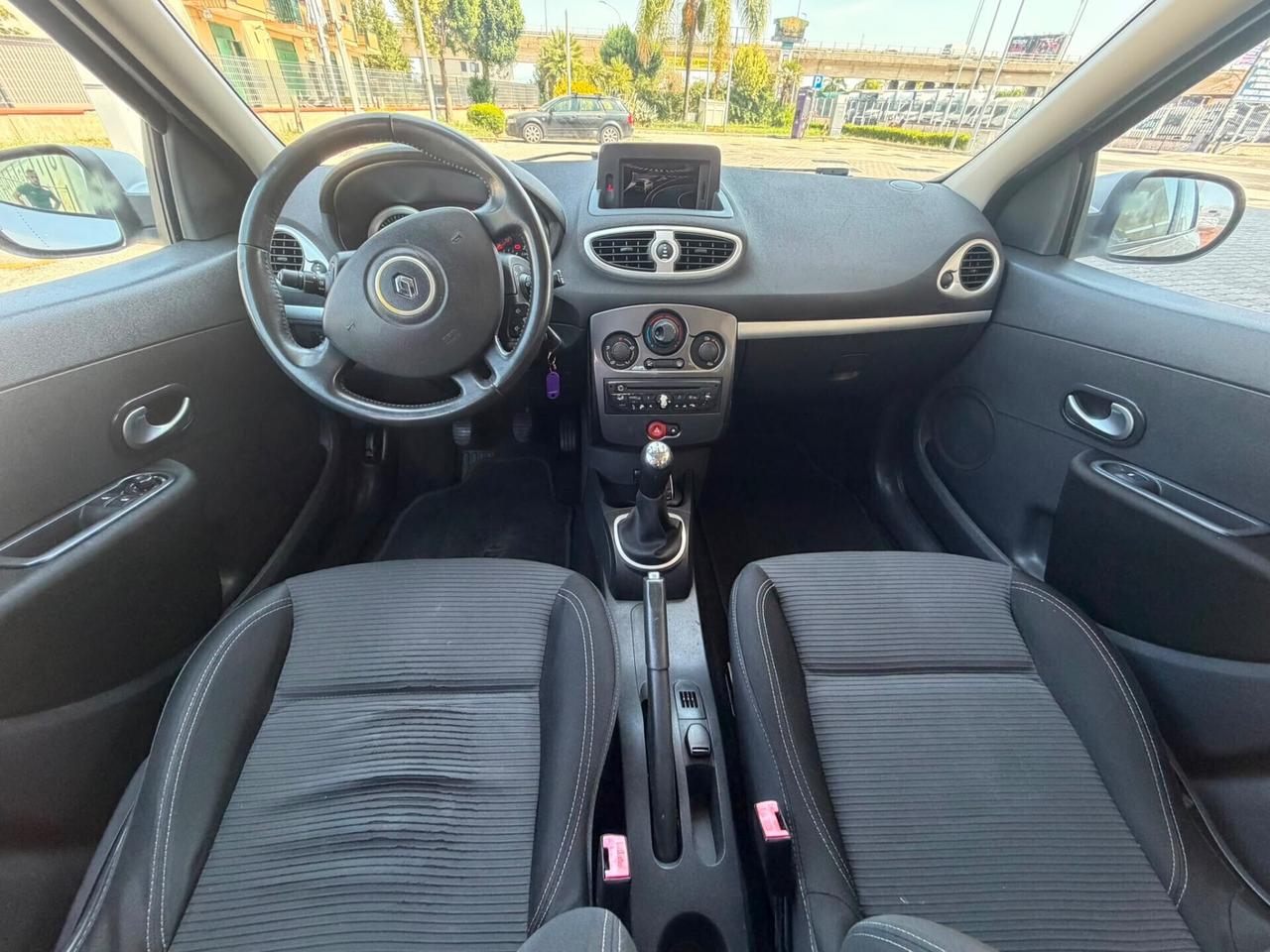Renault Clio 1.2 16V 5 porte Dynamique