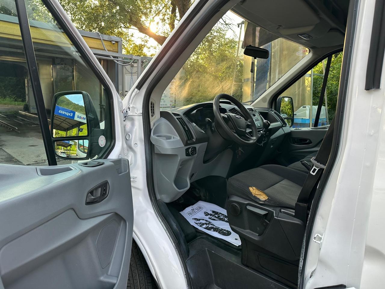 FORD TRANSIT 350 2.2 TDCI CON SPONDA IDRAULICA