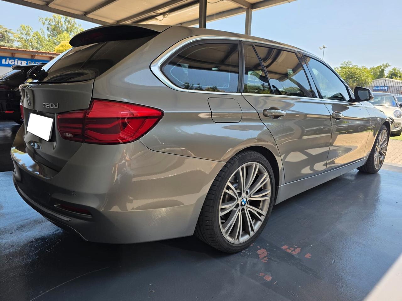 Bmw 320 320d xDrive Touring Luxury