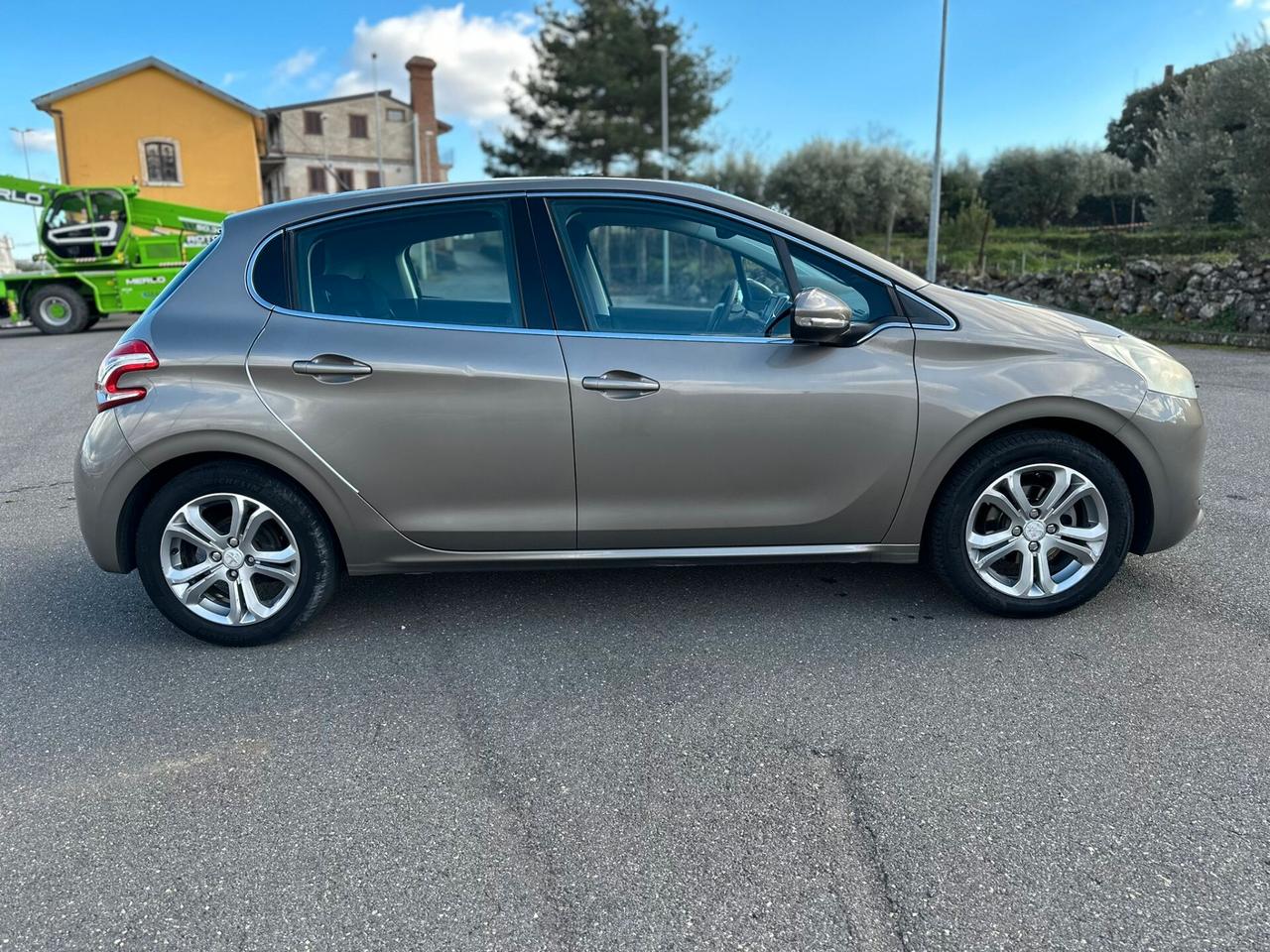 Peugeot 208 1.2 B/GPL 82 CV 5 porte