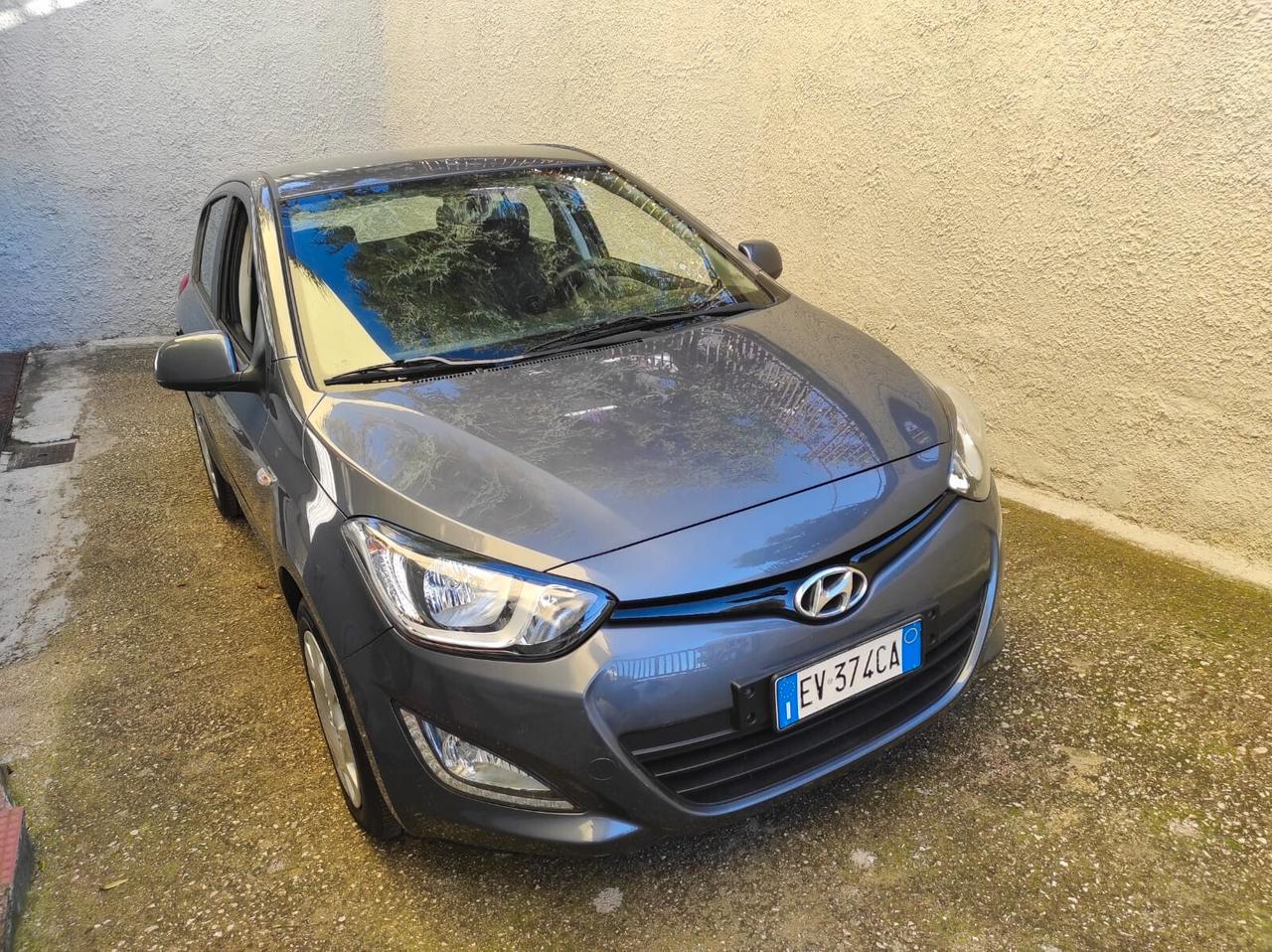 HYUNDAI I20 5 PORTE 1100 DIESEL MOTORE NUOVO