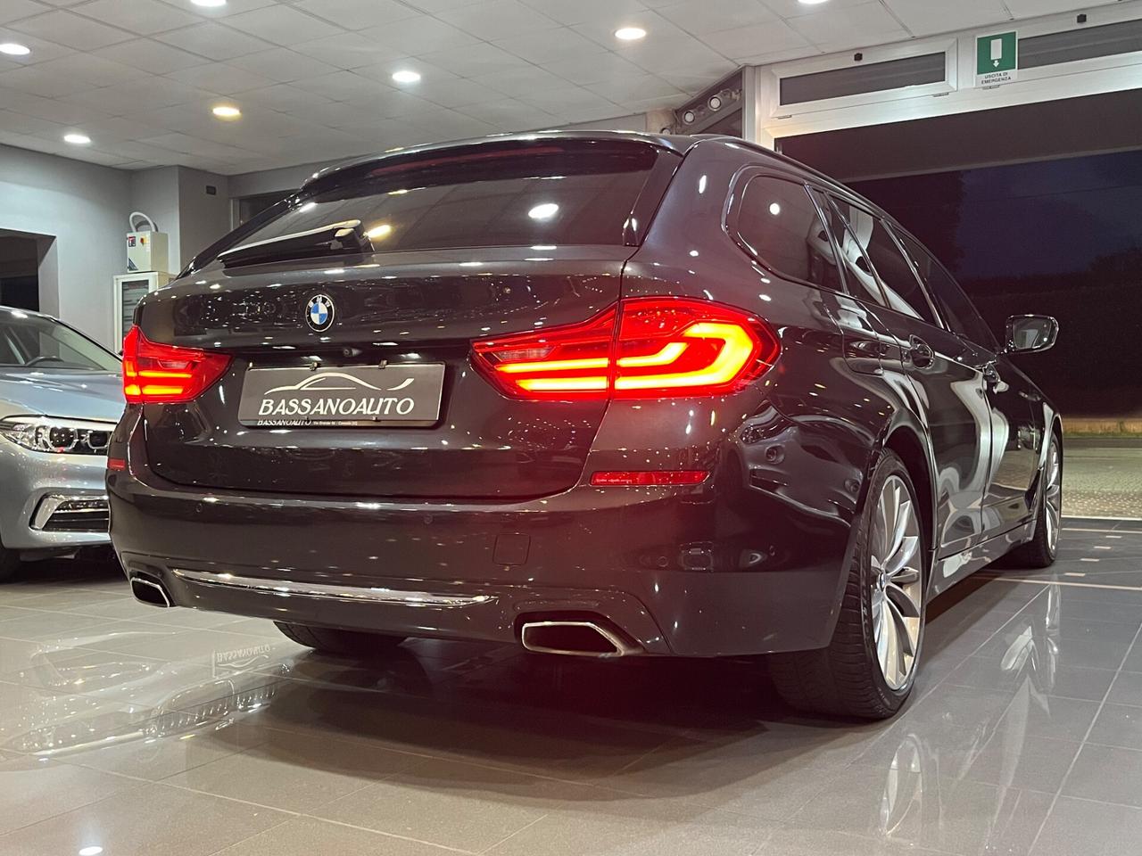 Bmw 540 540d Touring xdrive Luxury auto FULL!!
