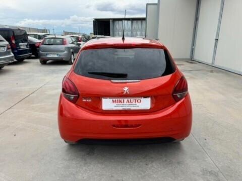 Peugeot 208 BlueHDi 75 5 porte Allure