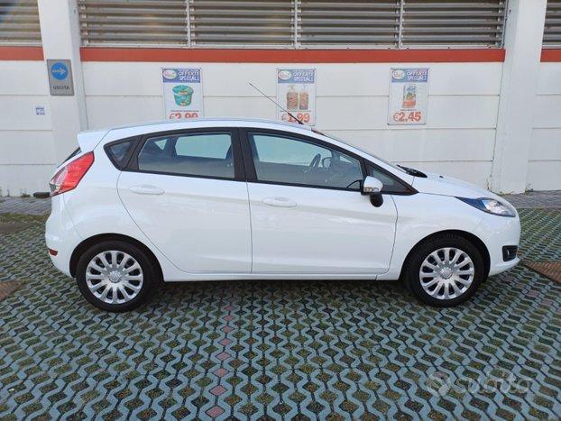Ford Fiesta 1.2 Ikon 5 porte Business 60cv