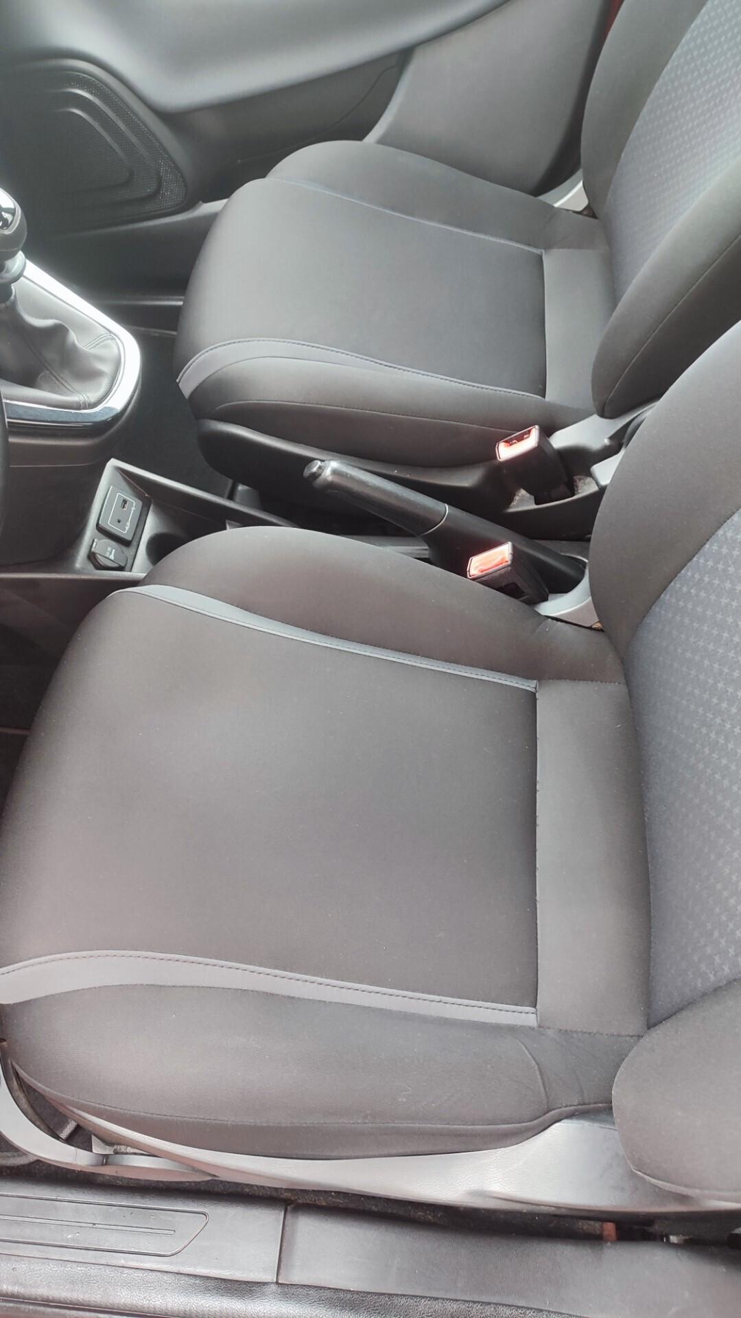 Lancia Ypsilon 1.2 69 CV 5 porte Silver