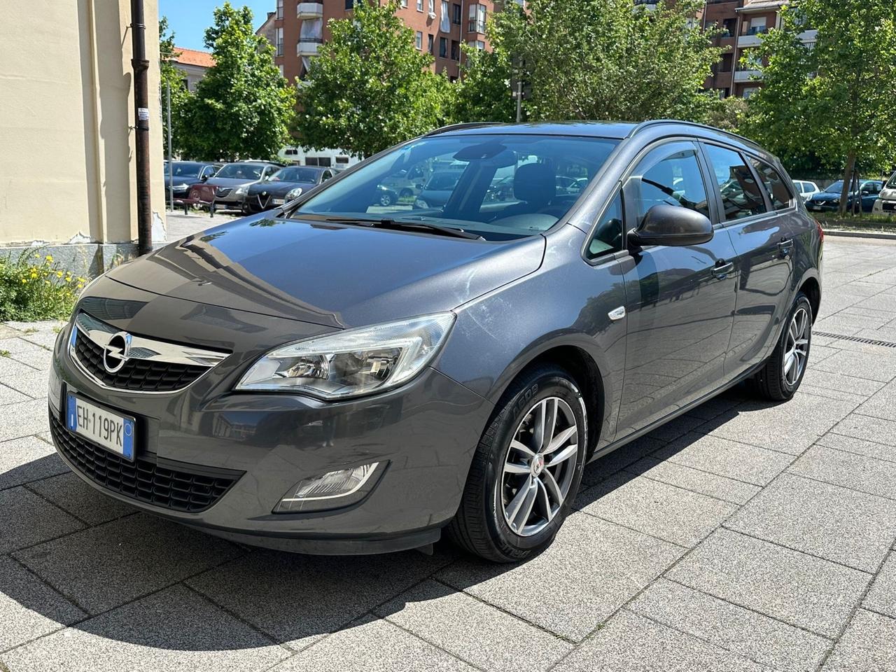 Opel Astra 1.7 CDTI 110CV Sports Tourer Cosmo