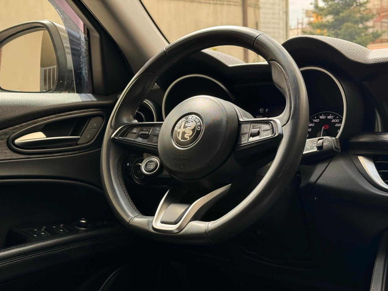 Alfa Romeo Stelvio 2.2 Turbodiesel 190 cv AT8 Q4 Executive