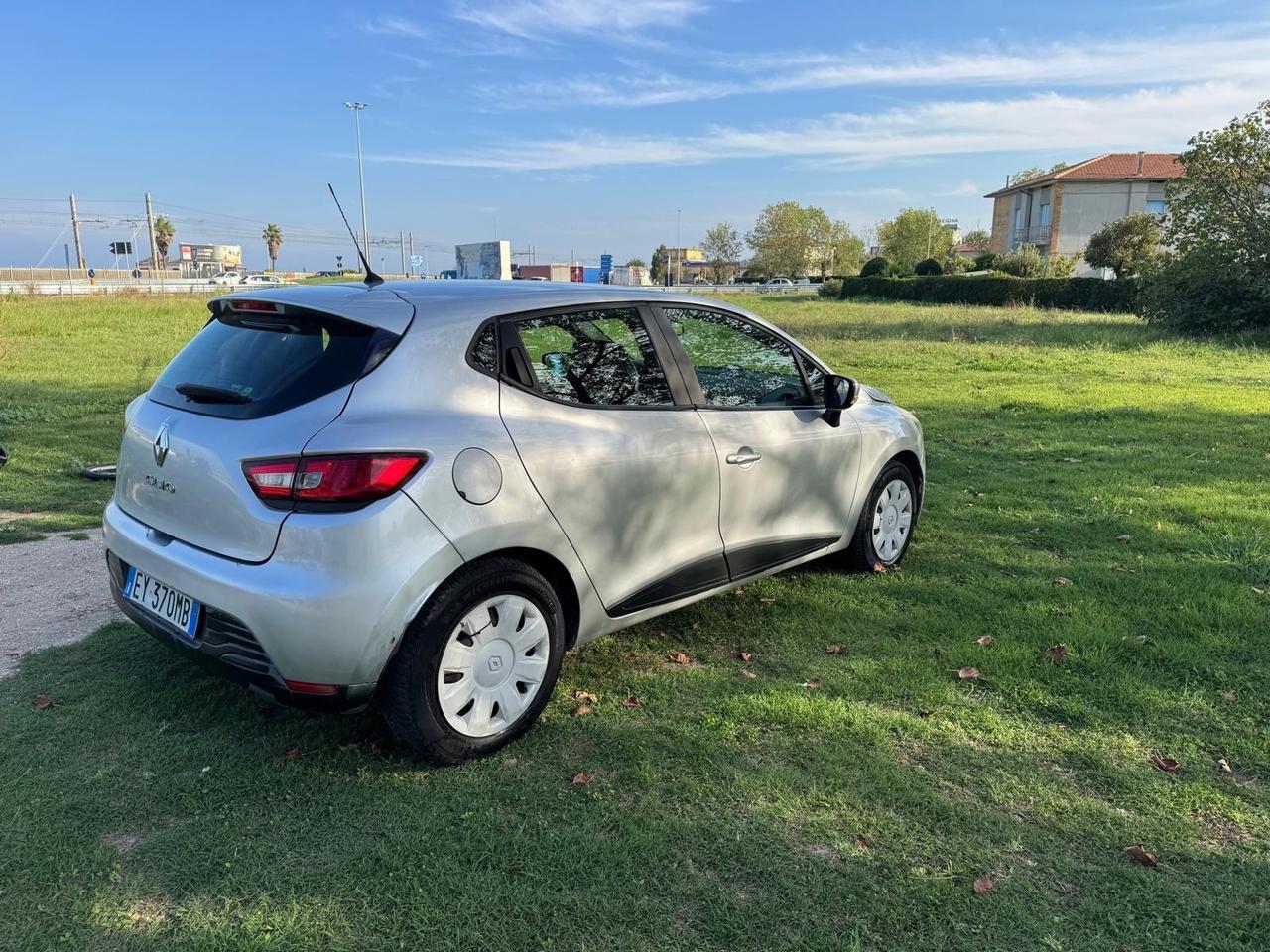 Renault Clio 1.5 dCi 8V 75CV 5 porte Costume National