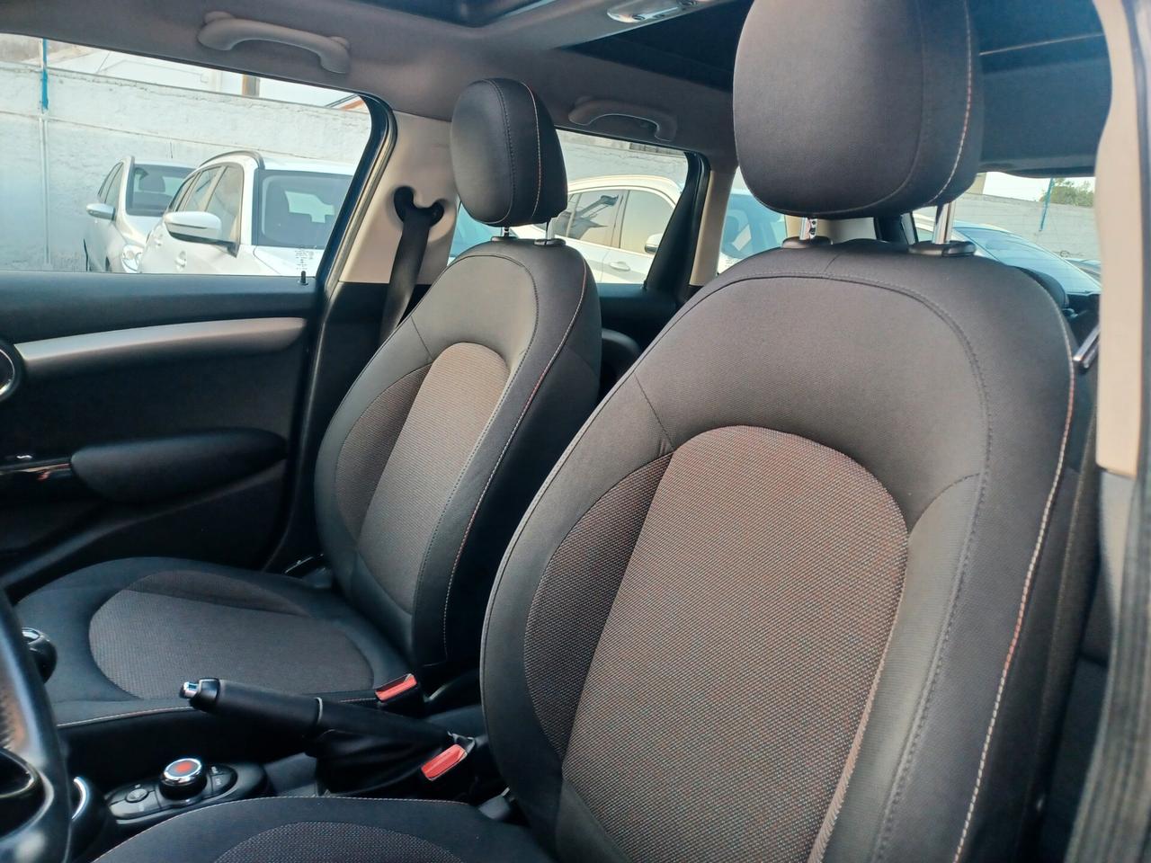 Mini 1.2 Benzina 5 porte Tetto PDC 2015