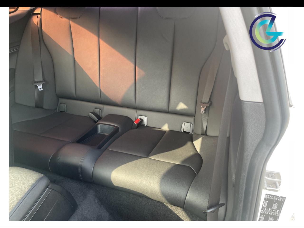 BMW Serie 2 F22 Coupe - 218d Coupe Advantage 150cv auto my18
