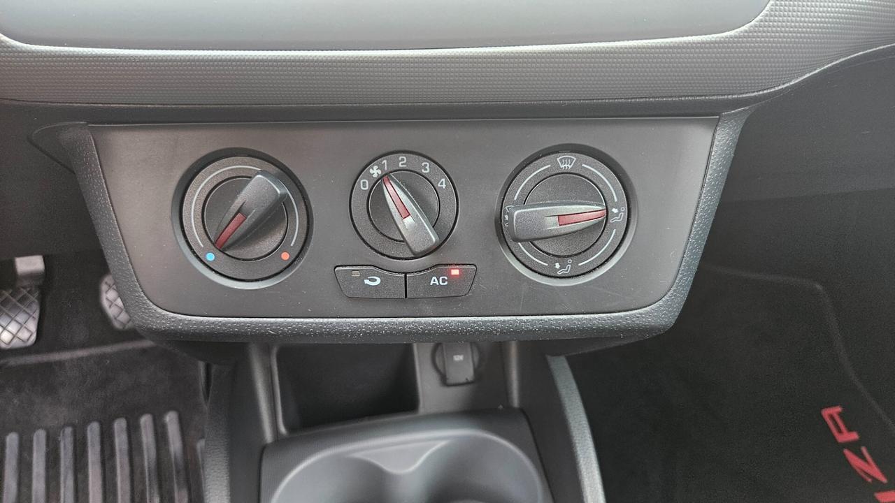 Seat Ibiza 5p 1.2 Style 70cv NEOPATENTATI