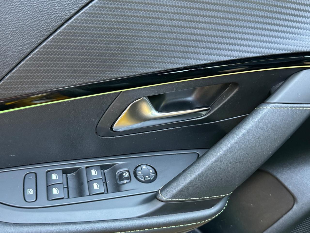 Peugeot 208 PureTech 100 Stop&Start 5 porte GT