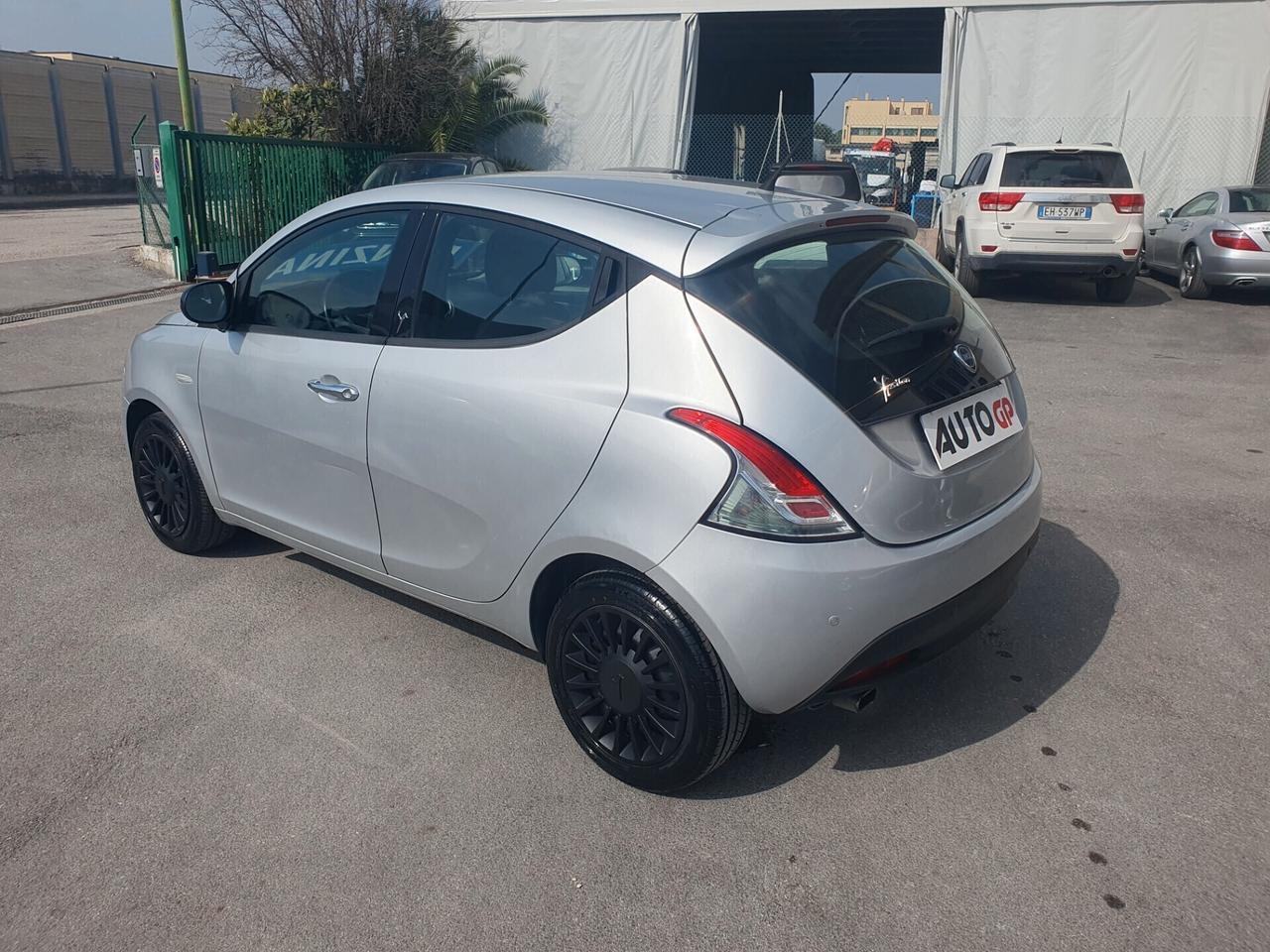 Lancia Ypsilon 1.2 69 CV benzina Neop 2014