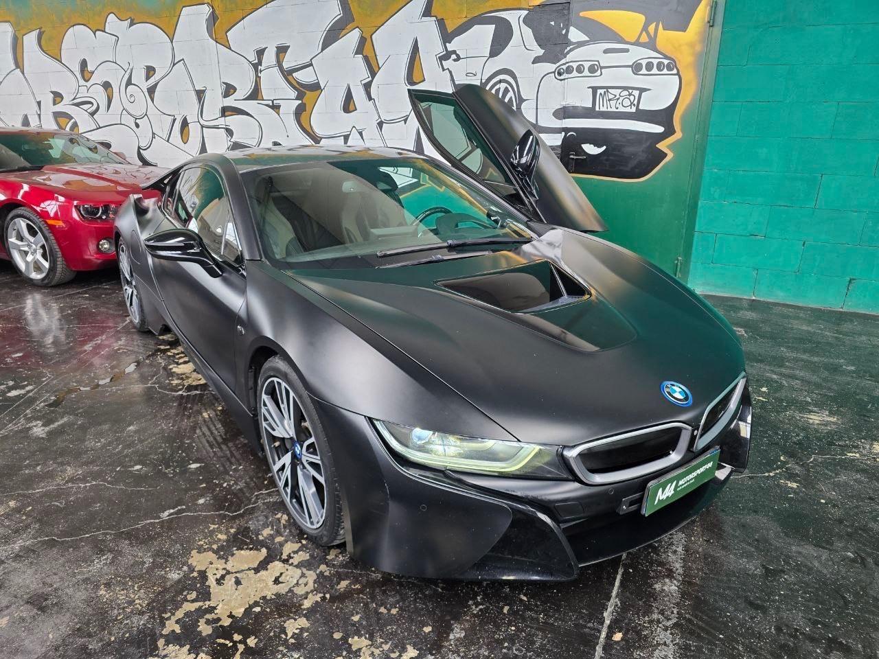 BMW i8 Protonic Frozen Black Edition