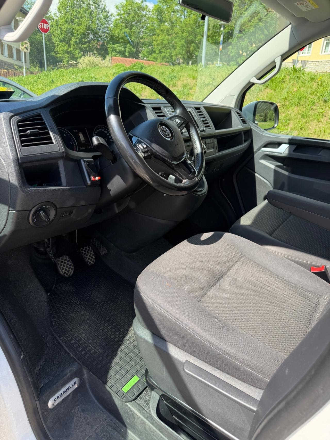 Minibus/ Caravelle 9 posti 4x4