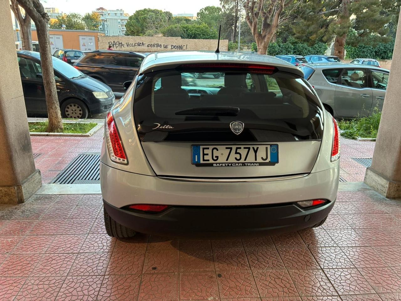 Lancia Delta 1.6 MJT 120cv perfetta-2011
