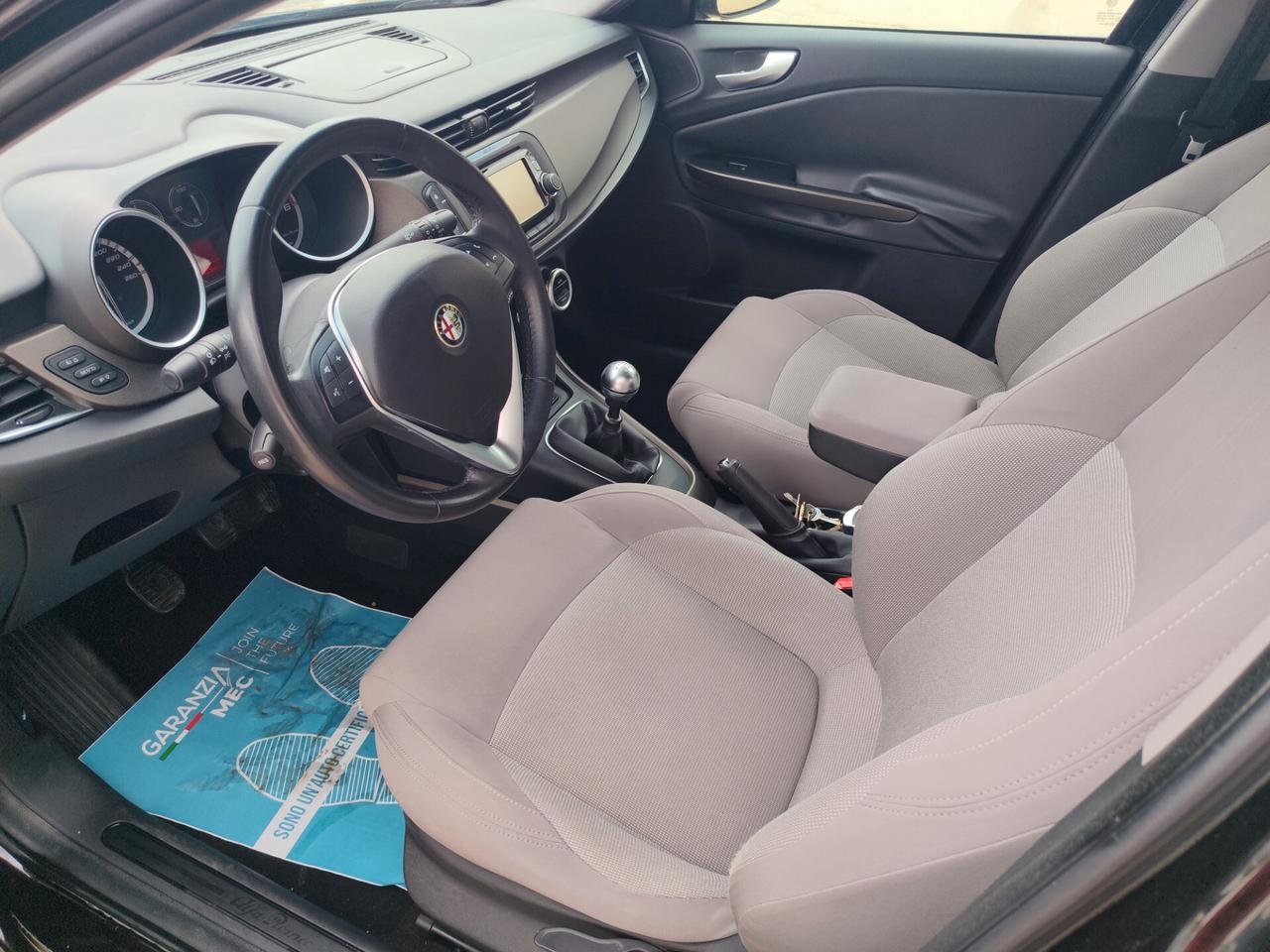 Alfa Romeo Giulietta 1.6 JTDm-2 105 CV Distinctive